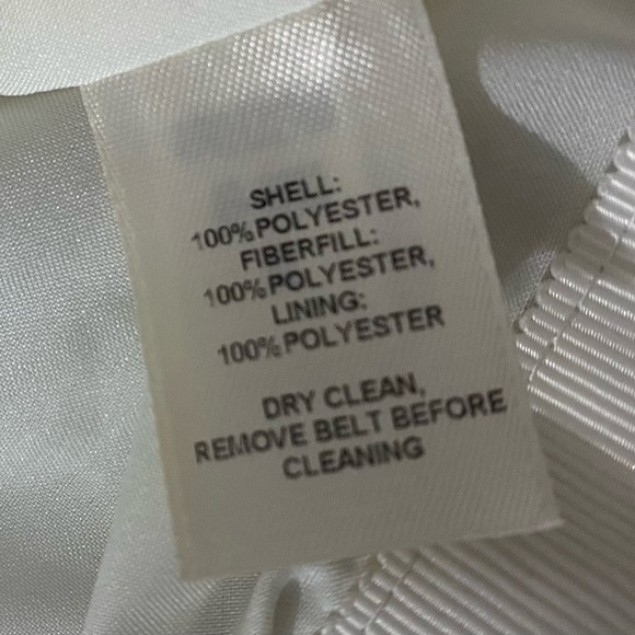 White House Black Market Cream and Gold Full Zip Up Vest. Size Large. - Picture 10 of 12